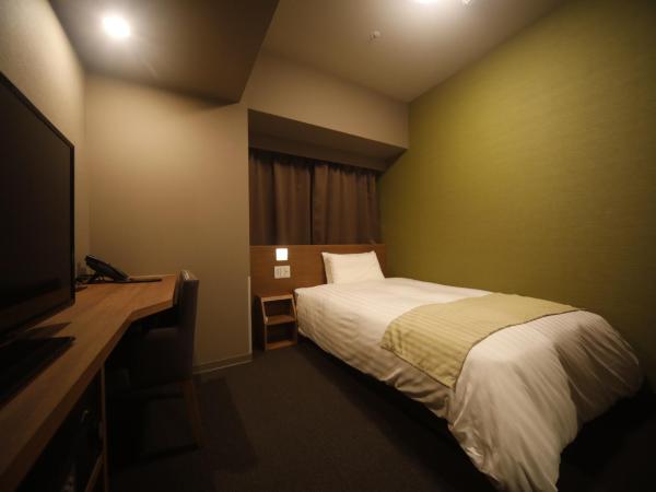 Dormy Inn Osaka Tanimachi : photo 1 de la chambre chambre petit lit double avec douche - sans service de ménage - non-fumeurs