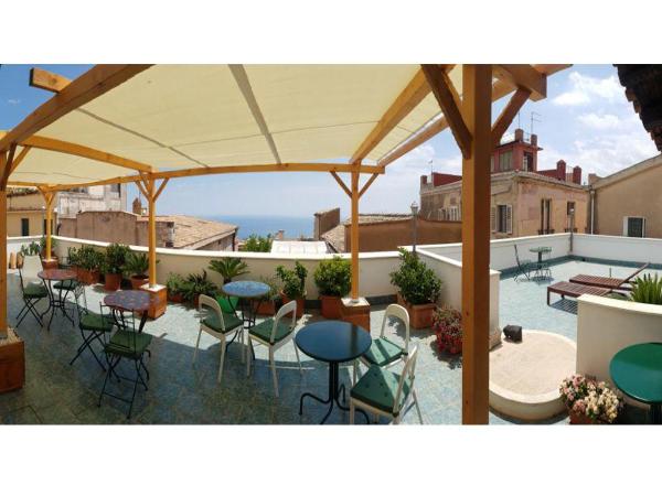 Guest house Le Sibille : photo 10 de la chambre chambre double avec balcon