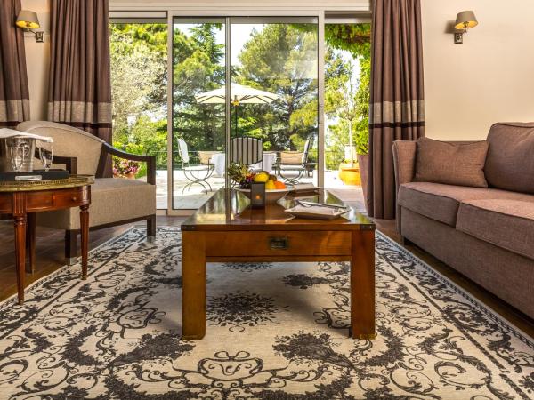 Le Vallon de Valrugues & Spa : photo 8 de la chambre suite avec piscine privée