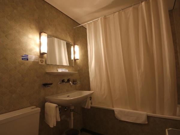 Gasthaus zum Kreuz : photo 8 de la chambre chambre double standard