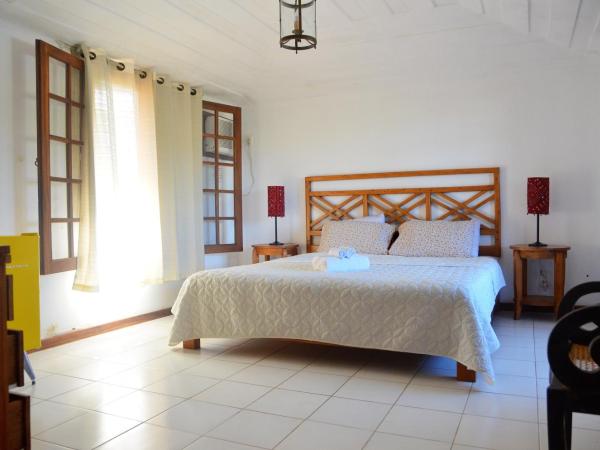 Pousada Kailani : photo 10 de la chambre suite lit king-size - vue sur piscine