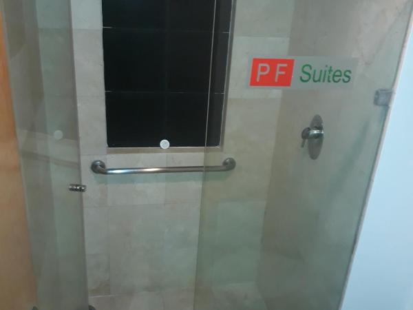 Hotel & Suites PF : photo 7 de la chambre suite exécutive lit king-size