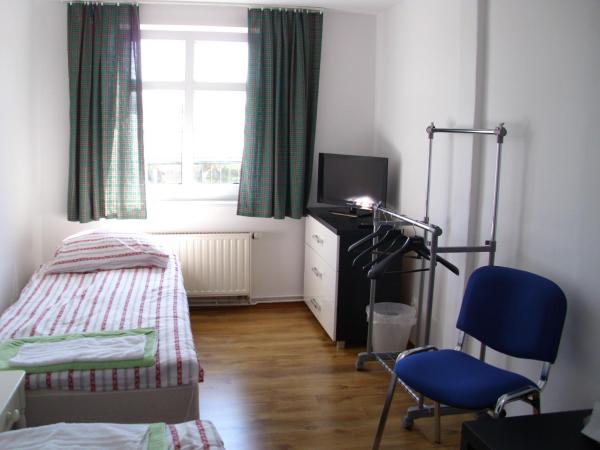 Pokoje Gościnne Irene : photo 3 de la chambre chambre lits jumeaux avec salle de bains commune