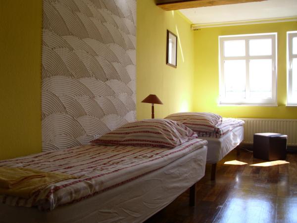 Pokoje Gościnne Irene : photo 6 de la chambre chambre quadruple Économique avec salle de bains commune