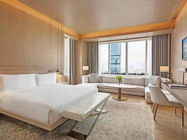 Hyatt Centric Levent Istanbul : photo 2 de la chambre chambre lit king-size deluxe