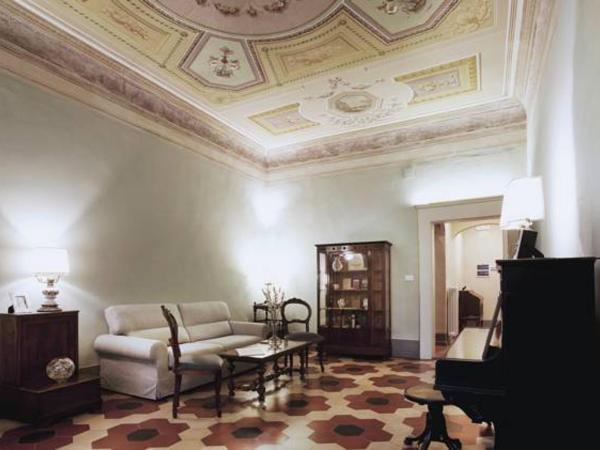 Almadelena Guest House : photo 3 de la chambre appartement 3 chambres