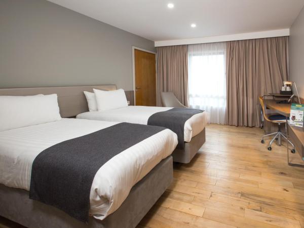 Holiday Inn London West, an IHG Hotel : photo 3 de la chambre chambre lits jumeaux
