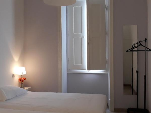 Hostel A Casa da Árvore : photo 7 de la chambre chambre double avec salle de bains privative extérieure