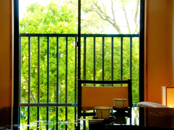 Ryokan KANADE : photo 6 de la chambre chambre de style japonais non-fumeurs - vue sur jardin