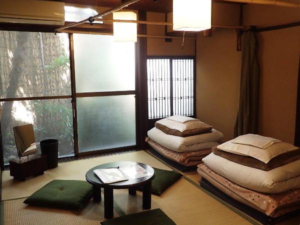 Guest House Waraku-An : photo 1 de la chambre chambre triple