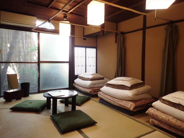 Guest House Waraku-An : photo 2 de la chambre chambre triple