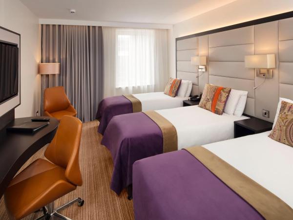 The Address Connolly : photo 1 de la chambre chambre triple