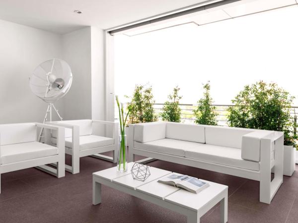 Dilman Luxury Stay : photo 7 de la chambre suite avec terrasse 