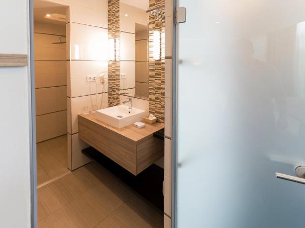 Hotel Zena Beauty & Shopping Center : photo 1 de la chambre chambre familiale deluxe