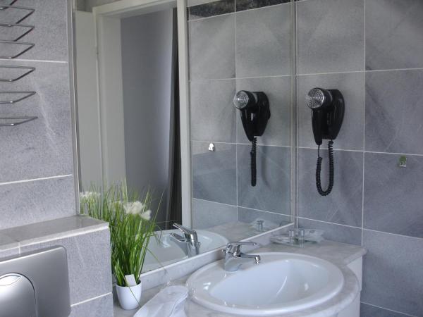 City-Pension-Dortmund : photo 3 de la chambre chambre double