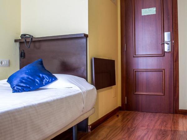 Hostal Hotil Coruña Centro : photo 1 de la chambre chambre simple