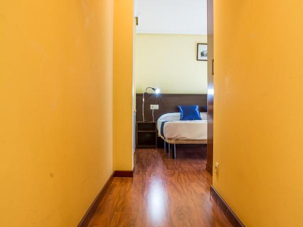Hostal Hotil Coruña Centro : photo 9 de la chambre chambre lits jumeaux deluxe