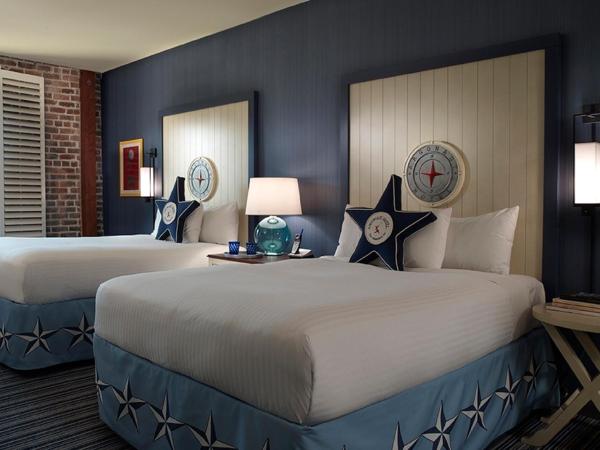 Argonaut Hotel, a Noble House Hotel : photo 5 de la chambre chambre deluxe avec 2 lits queen-size