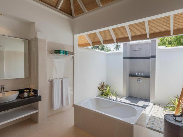 Kurumba Maldives : photo 4 de la chambre bungalow de luxe - bord de plage