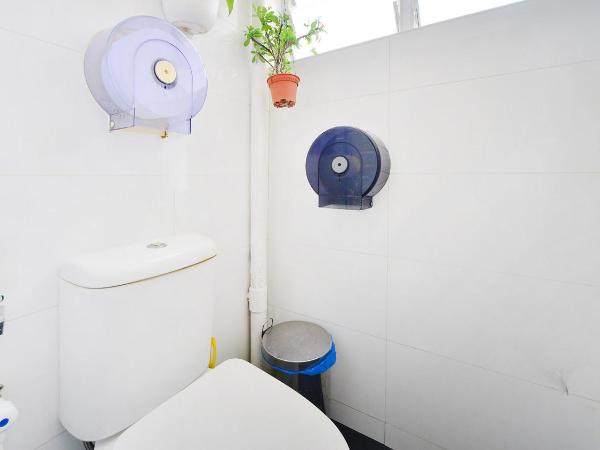 River City Inn : photo 4 de la chambre lit dans dortoir mixte de 6 lits