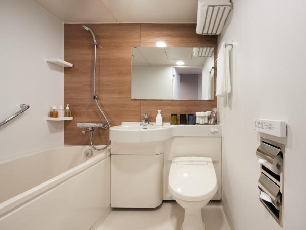 Nest Hotel Hakata Station : photo 1 de la chambre chambre triple - non-fumeurs
