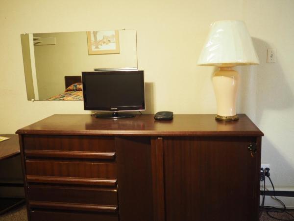 The Cavalier Inn : photo 1 de la chambre chambre standard lit queen-size