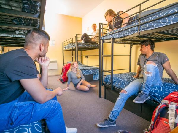 YHA Hobart Central : photo 2 de la chambre lit dans dortoir mixte de 8 lits