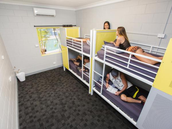 Mad Monkey Village : photo 3 de la chambre lit dans dortoir mixte de 4 lits