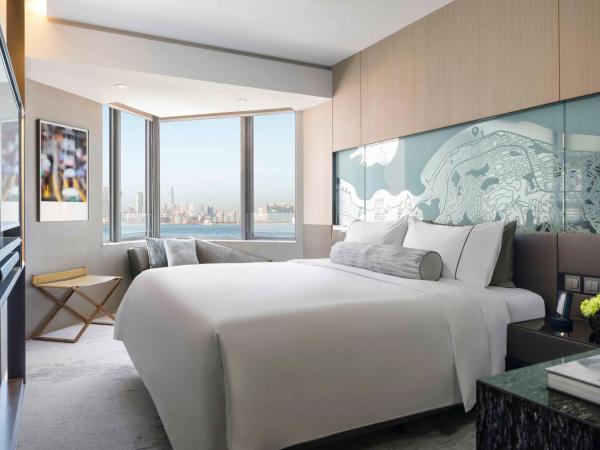 Hyatt Centric Victoria Harbour : photo 2 de la chambre chambre lit king-size