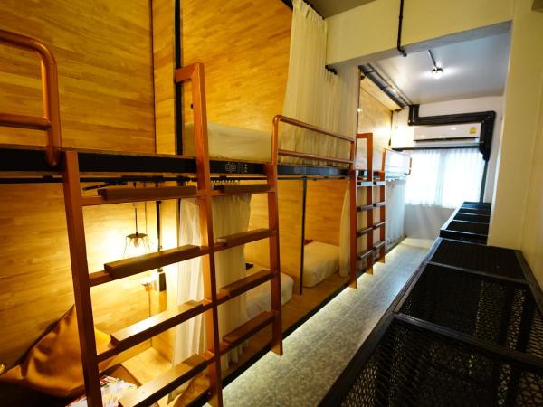 Sleep Owl Hostel : photo 5 de la chambre capsule female dormitory