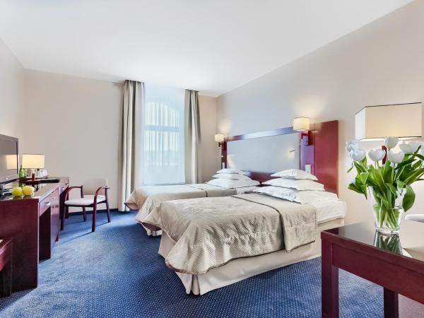 Hotel Atrium : photo 2 de la chambre chambre double ou lits jumeaux standard