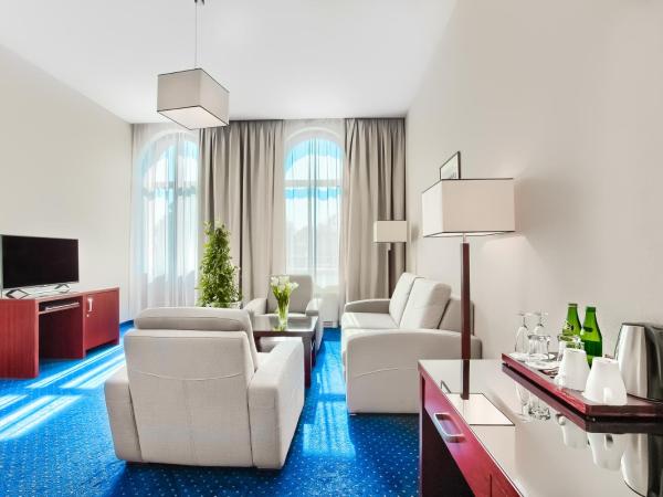 Hotel Atrium : photo 3 de la chambre suite