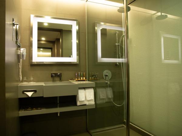 Novotel Kolkata Hotel and Residences : photo 4 de la chambre studio avec kitchenette et connexion wi-fi premium, 15 % de remise sur nourriture et boissons sans alcool