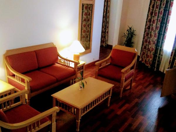 Abad Atrium : photo 1 de la chambre suite