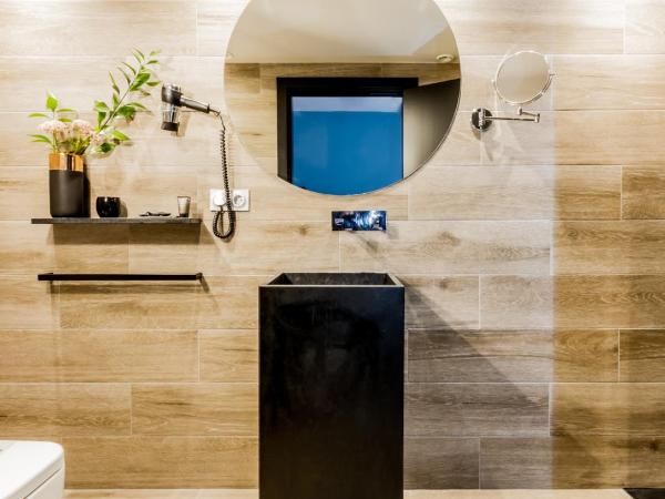 Hotel Pamplona Plaza : photo 3 de la chambre chambre double ou lits jumeaux