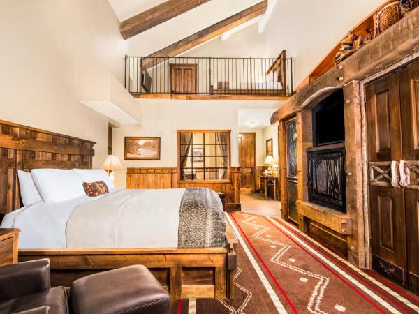 Big Cypress Lodge : photo 9 de la chambre chambre intérieure lit king-size 