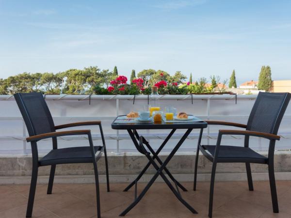 Villa Benic : photo 9 de la chambre studio avec balcon et vue sur la mer