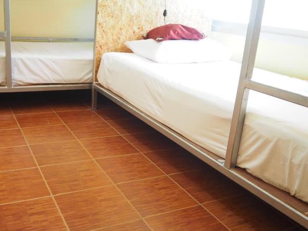 Chaokoh Phi Phi Hostel : photo 7 de la chambre lit dans dortoir mixte de 4 lits