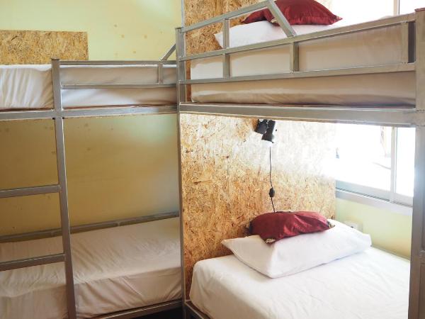 Chaokoh Phi Phi Hostel : photo 3 de la chambre lit dans dortoir mixte de 4 lits