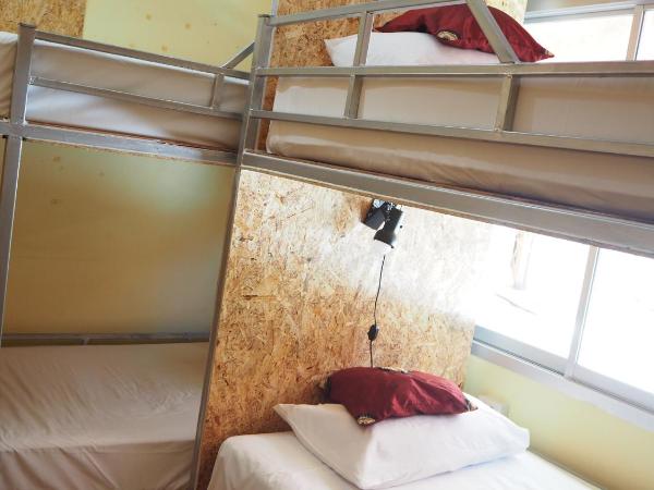 Chaokoh Phi Phi Hostel : photo 9 de la chambre lit dans dortoir mixte de 4 lits