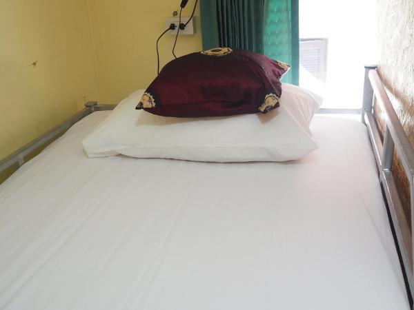 Chaokoh Phi Phi Hostel : photo 6 de la chambre lit dans dortoir mixte de 4 lits