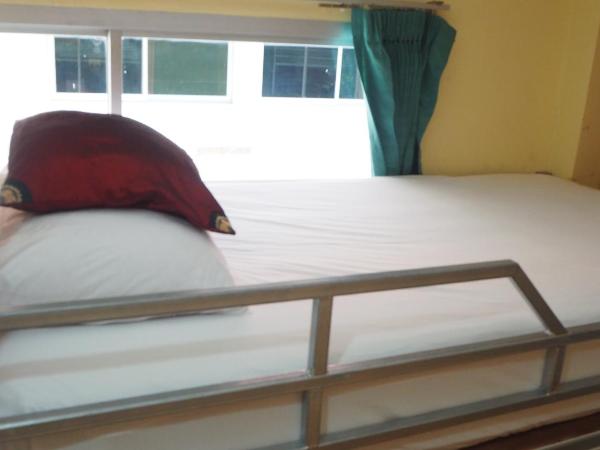 Chaokoh Phi Phi Hostel : photo 8 de la chambre lit dans dortoir mixte de 4 lits