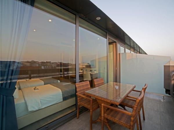 Ramada by Wyndham Istanbul Old City : photo 4 de la chambre suite lits jumeaux avec terrasse - non-fumeurs