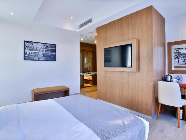 Ramada by Wyndham Istanbul Old City : photo 3 de la chambre chambre lit king-size exécutive avec terrasse - non-fumeurs