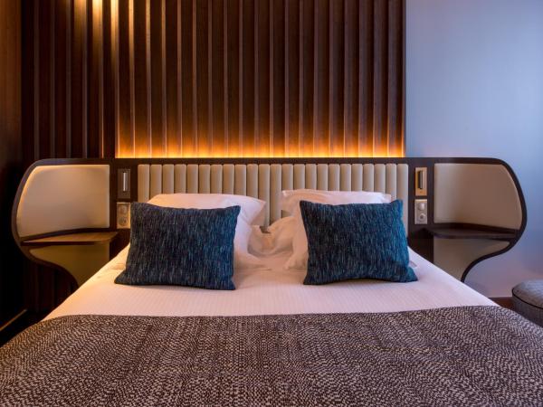 Best Western Premier Hotel de la Paix : photo 2 de la chambre chambre lit queen-size classique - non-fumeurs