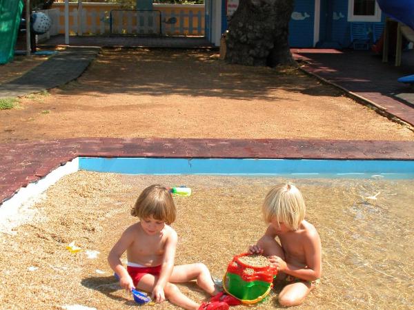 Club Anastasia - Family Hotel : photo 2 de la chambre appartement (4 adultes)