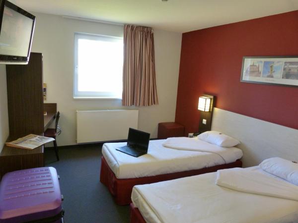 DC Hotel Charleroi Airport : photo 4 de la chambre offre spéciale - chambre lits jumeaux avec parking