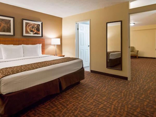 Best Western Louisville East Inn & Suites : photo 5 de la chambre suite lit king-size avec canapé-lit - non-fumeurs