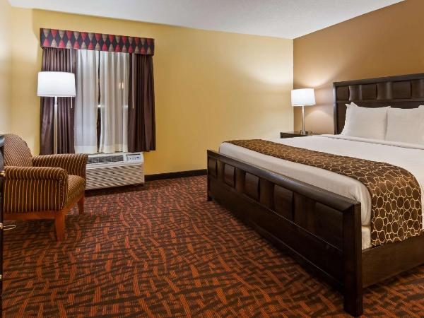 Best Western Louisville East Inn & Suites : photo 3 de la chambre suite lit king-size avec canapé-lit - non-fumeurs