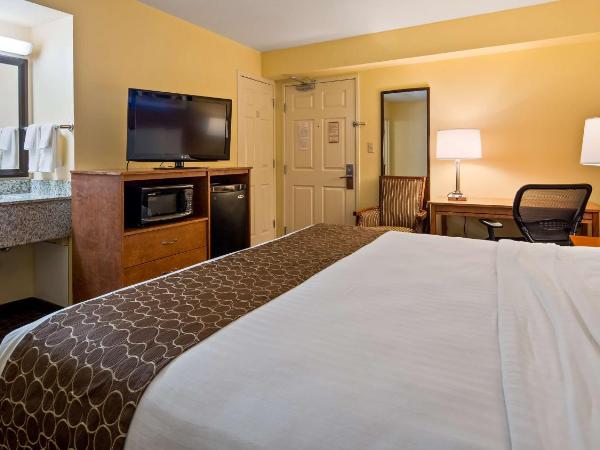 Best Western Louisville East Inn & Suites : photo 9 de la chambre chambre lit king-size standard - non-fumeurs 